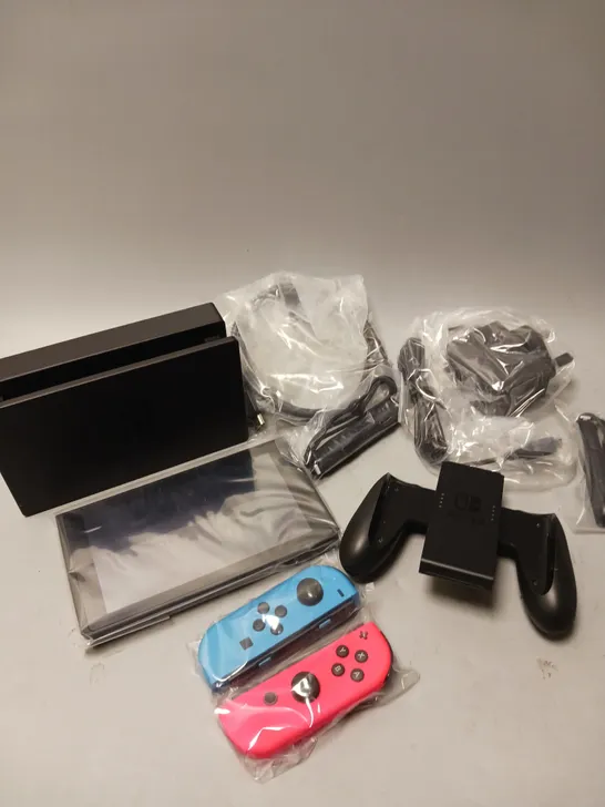 BOXED NINTENDO SWITCH CONSOLE 