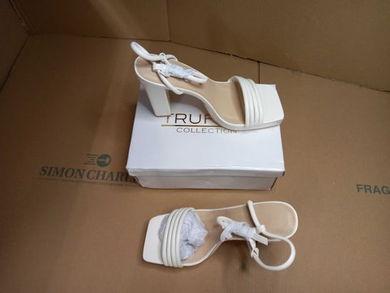 BOXED PAIR OF TRUFFLE CREAM SUMMER HEELS - SIZE 7