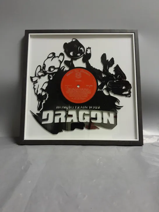 FRAMED HOW TO TRAIN YOUR DRAGON VINYL CUTOUT