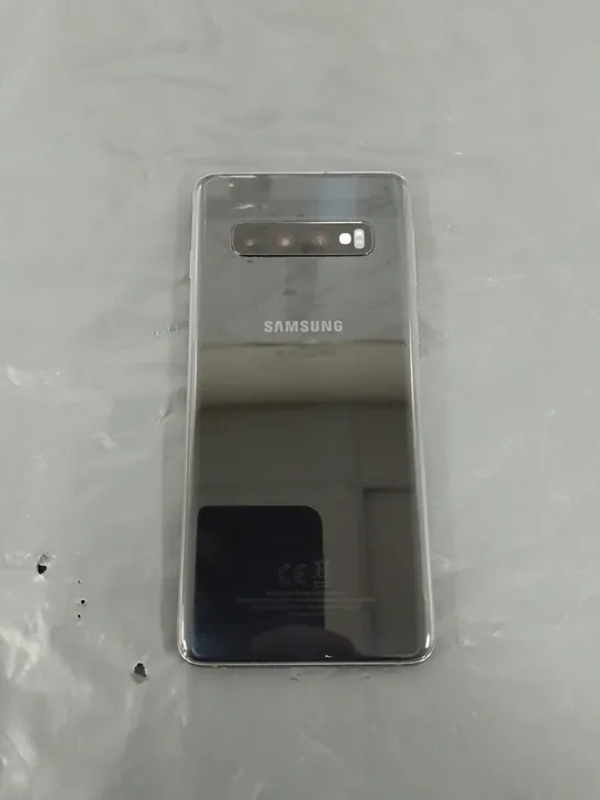 SAMSUNG GALAXY S10 SMARTPHONE