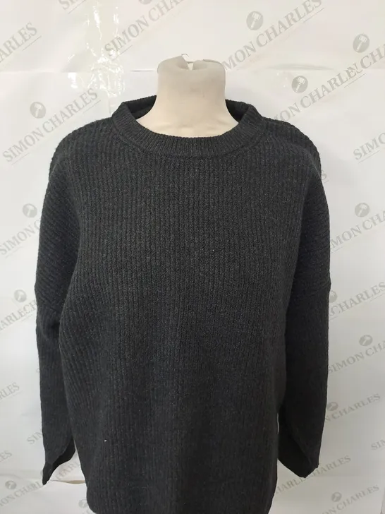 HUSH PENNY KNITTED JUMPER IN CHARCOAL MARL SIZE L
