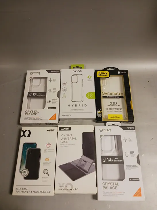 APPROXIMATELY 30 ASSORTED SMARTPHONE PROTECTIVE ACCESSORIES TO INCLUDE CASES & SCREEN PROTECTORS