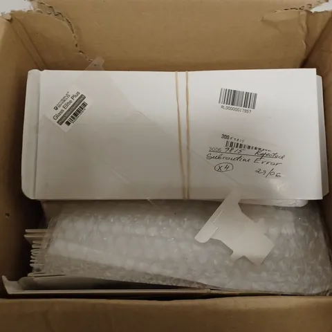 BOX OF APPROX 20 ITEMS INCLUDING SCREEN PROTECTORS FOR ASSORTED PHONES