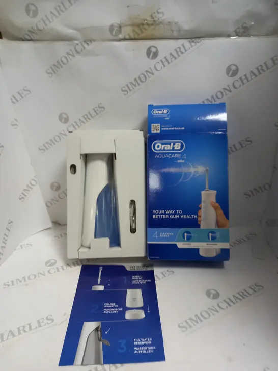 ORAL B AQUACARE 4 