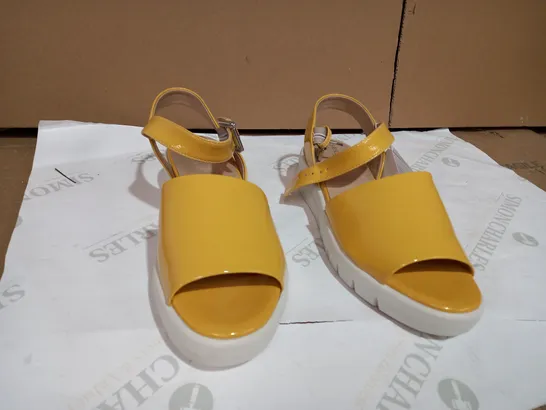 GEOX RESPIRA LIGHT YELLOW  SANDALS SIZE 6  RRP £199.02