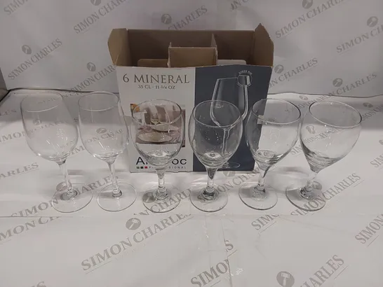 BOX OF 6x ASSORTED WINE GLASSES