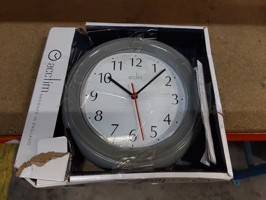 BOXED WALL CLOCK (1 ITEM)