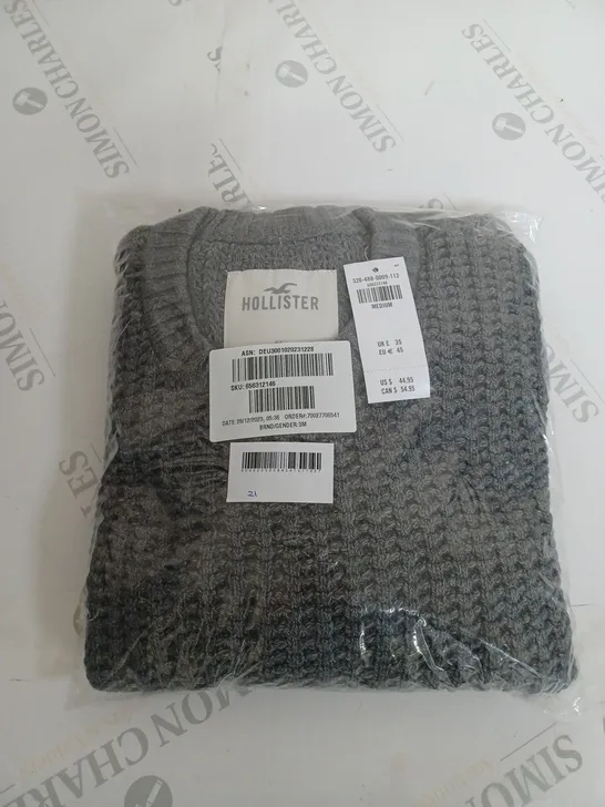 HOLLISTER KNITTED JUMPER SIZE M 