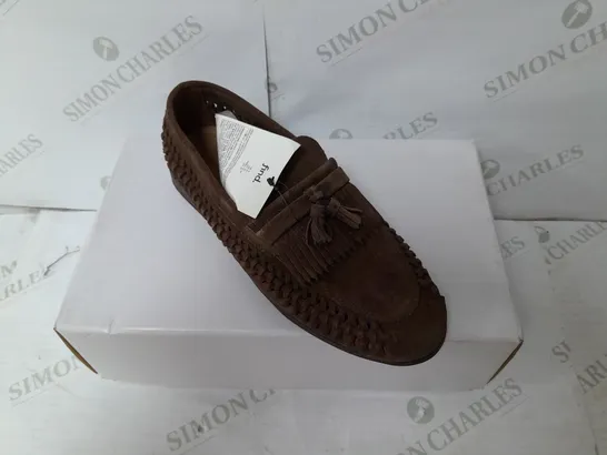 FIND MENS CASUAL SHOE IN CHOCOLATE BROWN SIZE 8