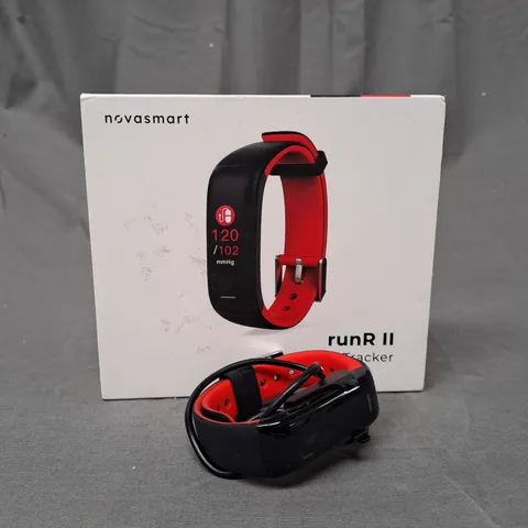 BOXED NOVASMART RUNR II FITNESS TRACKER