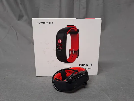 BOXED NOVASMART RUNR II FITNESS TRACKER