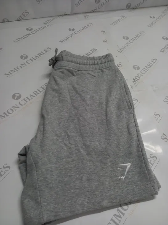 GYMSHARK FLEECED SHORTS SIZE S