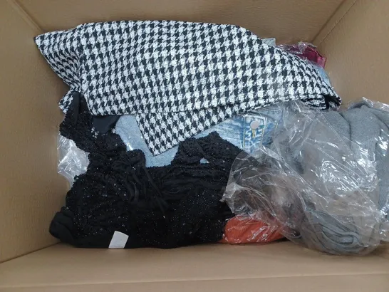 BOX OF APPROXIMATELY 15 ASSORTED CLOTHING ITEMS TO INCUDE - BIKINI PANTS - BRA - SHORTS ETC