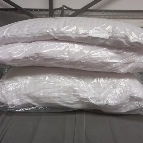 4 X SEALED MACHINE WASHABLE HOTEL PILLOWS 