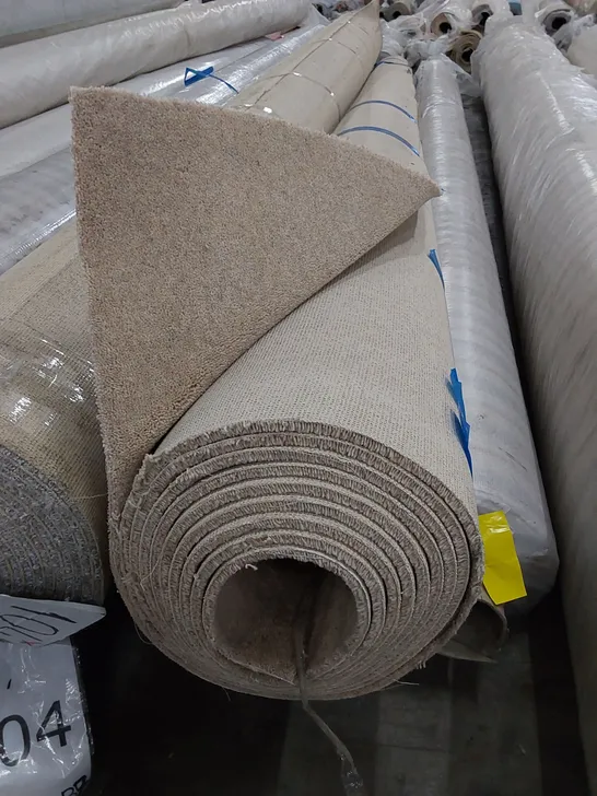 ROLL OF QUALITY OAKLAND SOAPSTONE CARPET // SIZE: 4 X 7m