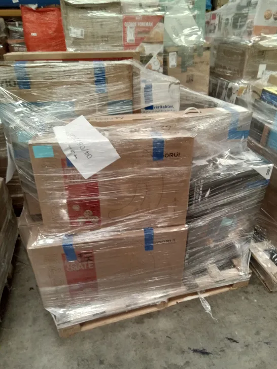 PALLET OF APPROXIMATELY 18 ASSORTED MONITORS INCLUDING: