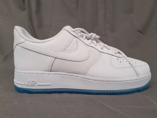 PAIR OF NIKE AIR FORCE 1 SHOES IN WHITE UK SIZE 8