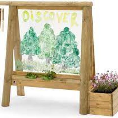 PLUM DISCOVERY EASEL - 3 ITEMS