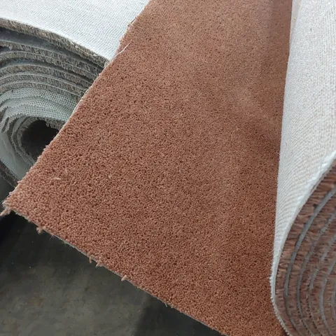 ROLL OF QUALITY SPECIAL TUFTED CARPET // SIZE: APPROX 4 X 30m