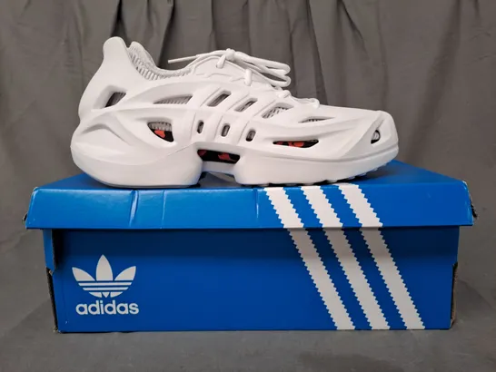 BOXED PAIR OF ADIDAS ADIFOM CLIMACOOL SHOES IN WHITE UK SIZE 11