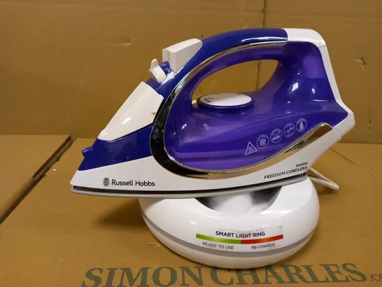 RUSSELL HOBBS FREEDOM CORDLESS 2400W IRON