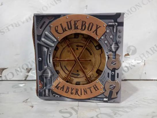 CLUEBOX LABYRINTH