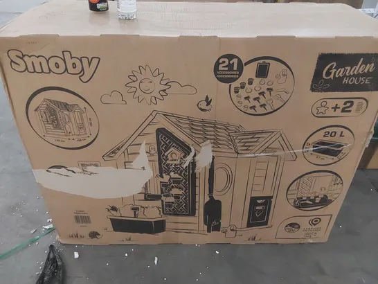 BOXED SMOBY GARDEN PLAY HOUSE