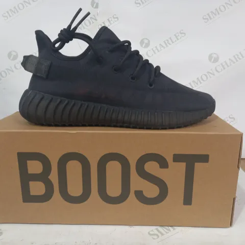 BOXED PAIR OF ADIDAS YEEZY BOOST 350 V2 SHOES IN BLACK UK SIZE 8