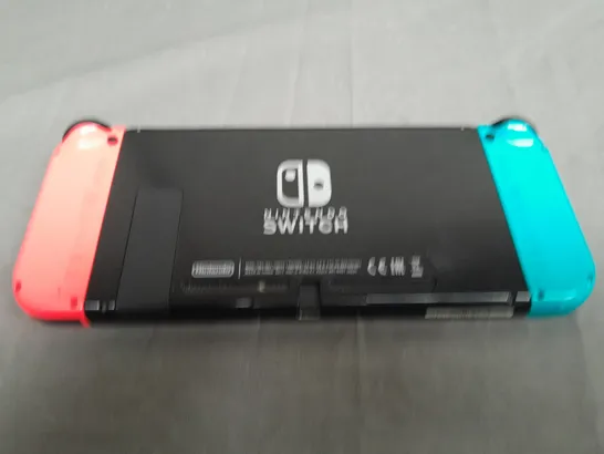 NINTENDO SWITCH AND CHARGING DOCK