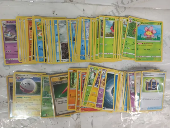 LOT OF ASSORTED POKÉMON TRADING CARDS