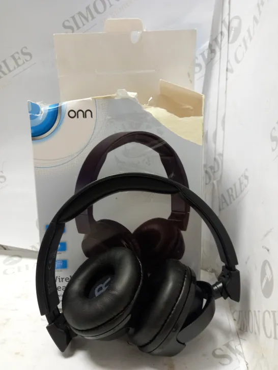 ONN WIRED HEADPHONES