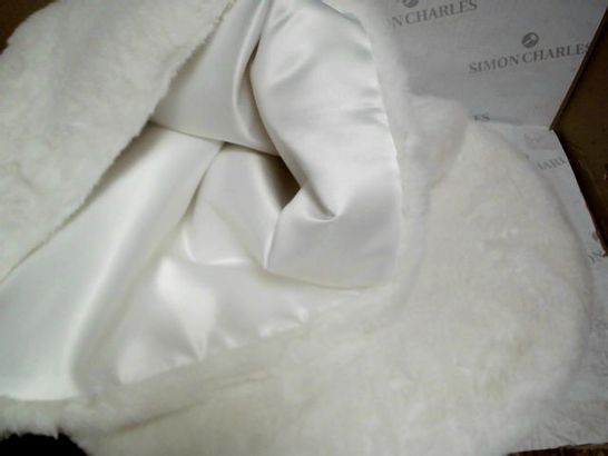 WHITE FUR STOLE BY ARIA 240 X 46, WHITE SOFT SYNTHETIC FUR WITH WHITE SATIN LINING