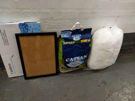 LOT OF 13 ASSORTED HOUSEHOLD ITEMS TO INCLUDE PICTURE FRAMES, CAT LITTER ANS WIND AND RAIN DEFLECTOR / COLLECTION ONLY