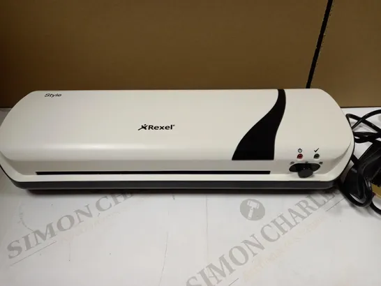 REXEL STYLE A4 HOME AND OFFICE LAMINATOR