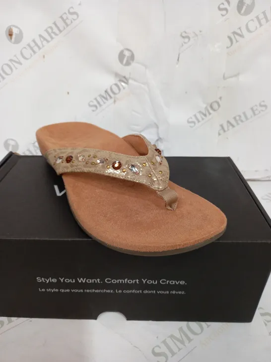 BOXED PAIR OF LUCIA SANDALS IN BEIGE SIZE 6