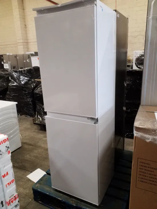 SIA 5050 INTEGRATED WHITE BUILT IN FRIDGE FREEZER - UNPROCESSED RAW RETURN