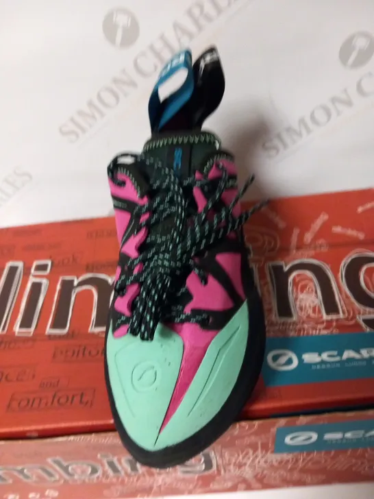 BOXED SCARPA VAPOR SIZE 3.66