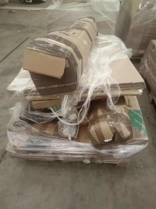 PALLET OF ASSORTED FURNITURE INCLUDING BOXED COFFEE TABLES, MATTRESS, NOTICE BOARD, IRONING BOARD 