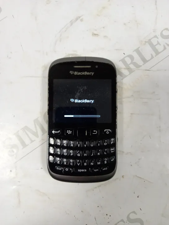 BLACKBERRY 9320 MOBILE PHONE 