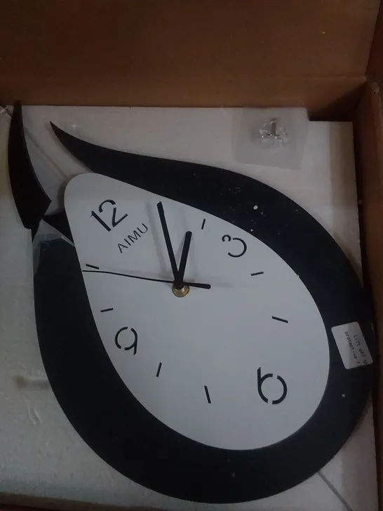 WALL MOUNTED TEAR DROP CLOCK (DAMAGED FRAME)