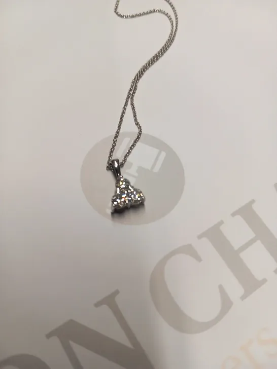 DESIGNER 18CT WHITE GOLD DIAMOND SET TREFOIL PENDANT ON CHAIN