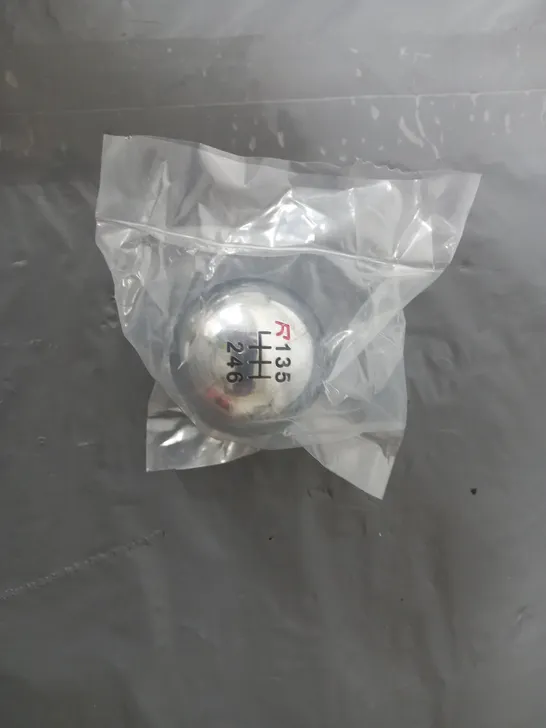 MX-5 CHROMED GEAR KNOB WITH 6 SPEED SHIFT PATTERN 