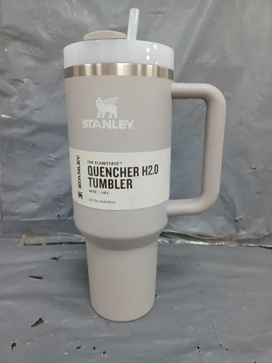 STANLEY QUENCHER H2.0 TUMBLERIN GREY 1.18L