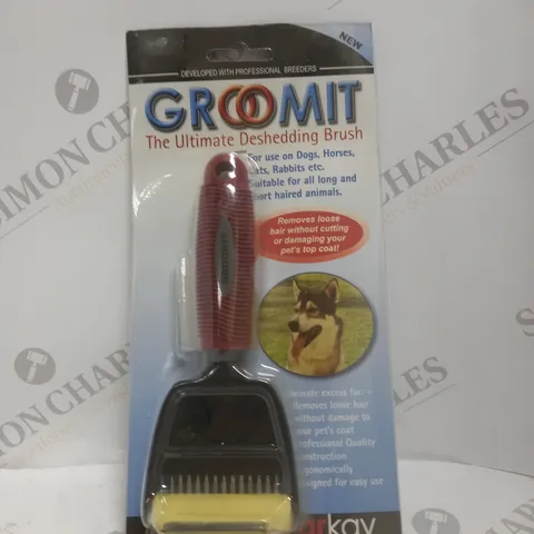 PACKAGED ARKAY GROOMIT PET CARE BRUSH