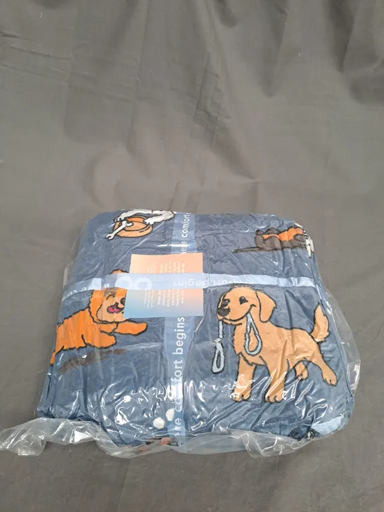 OODIE HOODED OVERSIZED BLANKET - DOGS