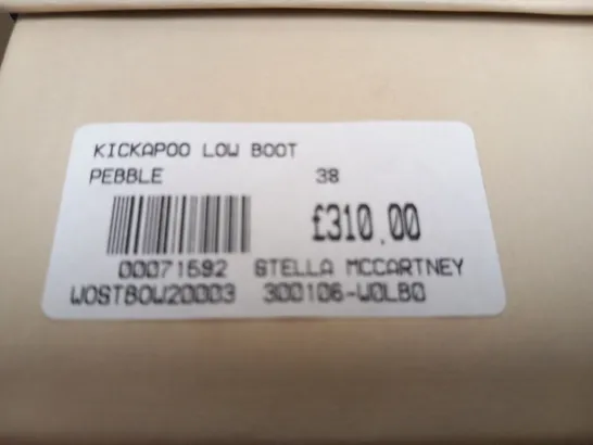 BOXED PAIR OF STELLA MCCARTNEY KICKAPOO LOW BOOT PEBBLE SIZE 38