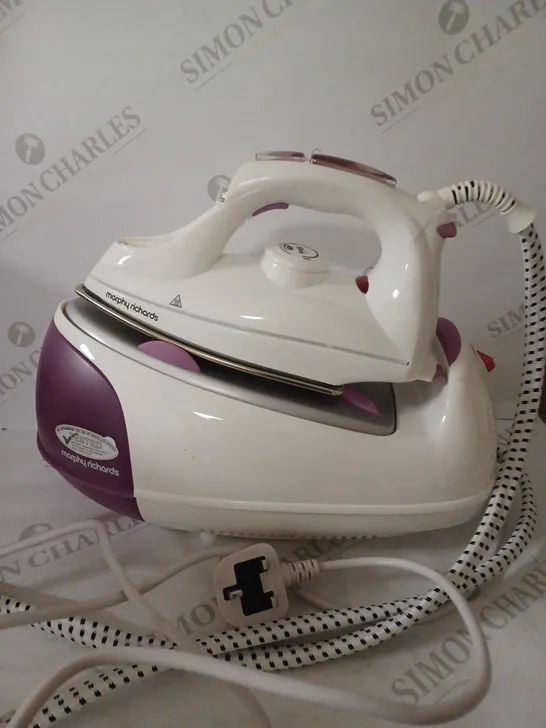 MORPHY RICHARDS JET STEAM GENERATOR IRON PINK/WHITE