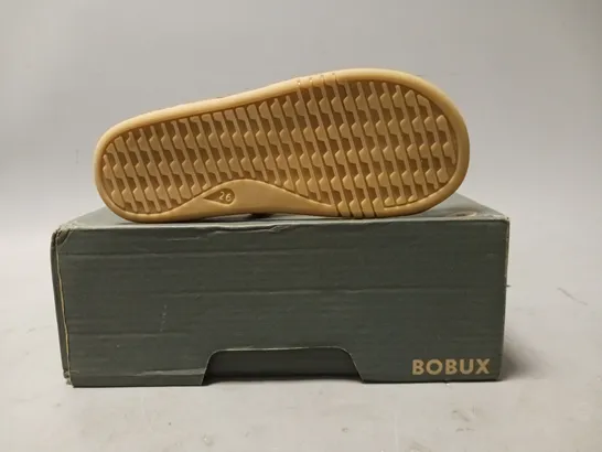 BOXED PAIR OF BOBUX KIDS SANDALS IN CARAMEL EU SIZE 26