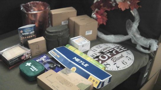 LARGE QUANTITY OF ASSORTED HOUSEHOLD ITEMS TO INCLUDE BAMBOO COOKWARE, 2-PACK OF NIGHT LIGHTS, VOVE ZIP BAGS AND FIRST AID KIT