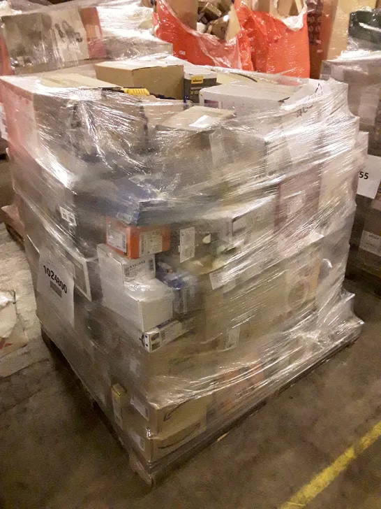 PALLET OF APPROXIMATELY 100 ASSORTED HOUSEHOLD & ELECTRICAL ITEMS INCLUDING